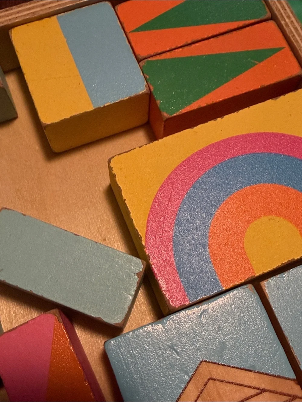 Wooden Building Block Set - 18 colorful painted wooden blocks rolling tray